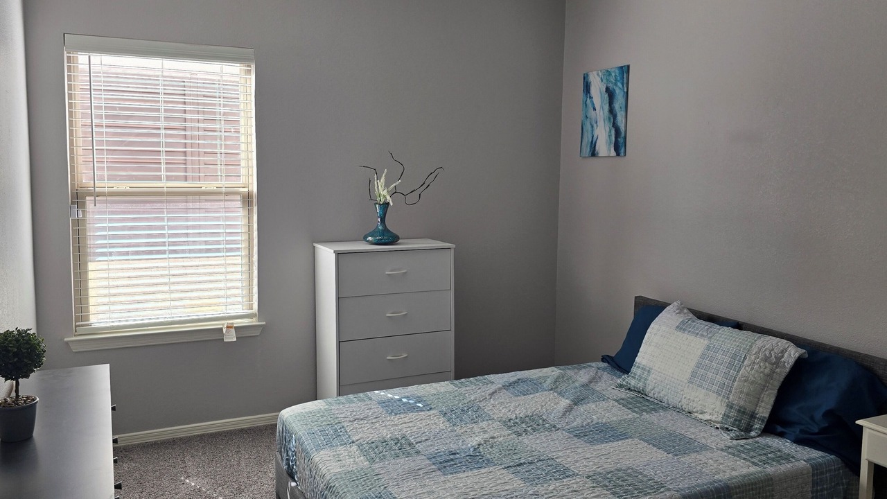 Photo of Bedroom in Biggs Field