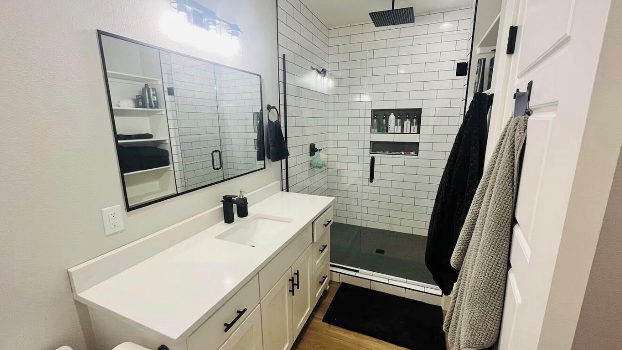 Photo of Bathroom in Clinton
