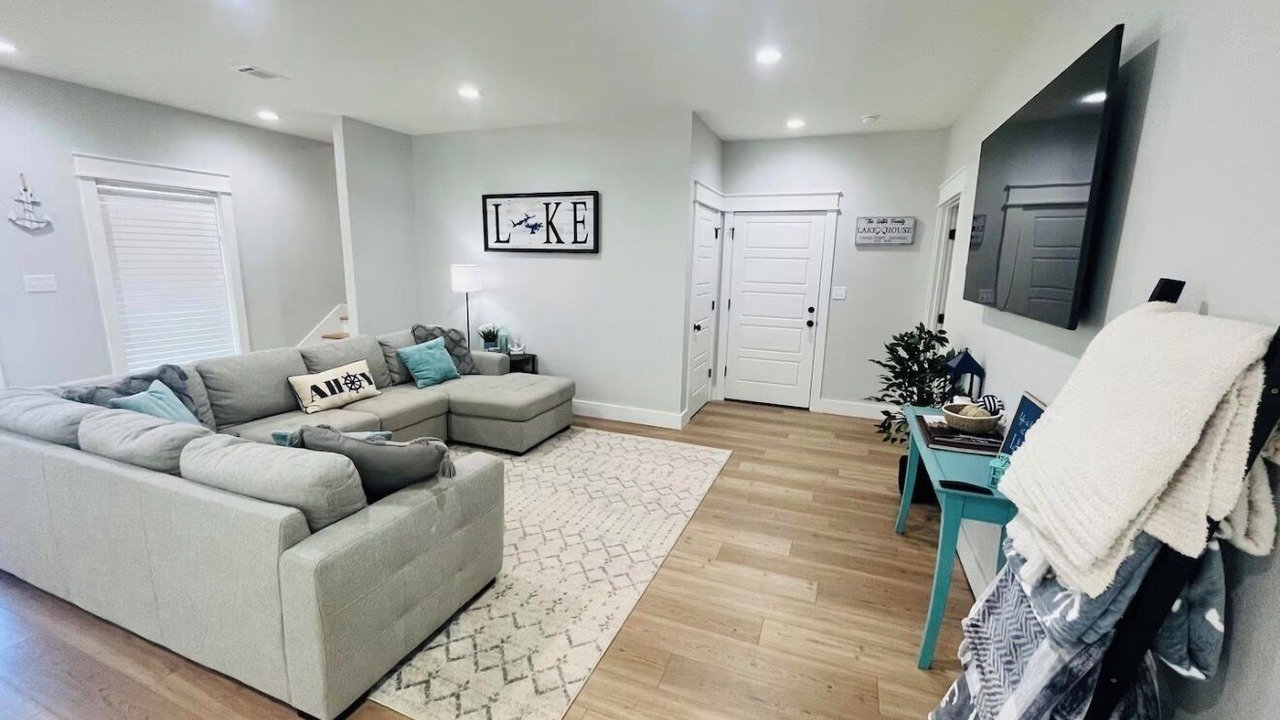 Photo of Livingroom in Clinton