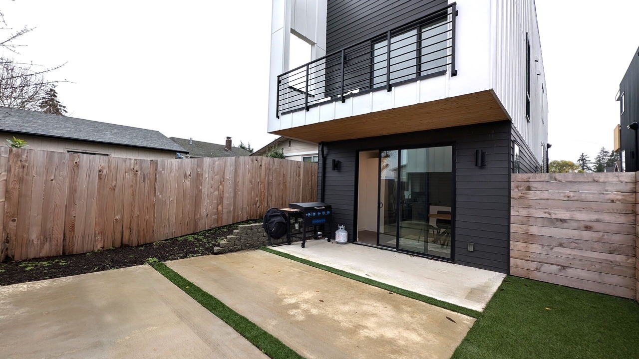 Photo of Outdoor in West End