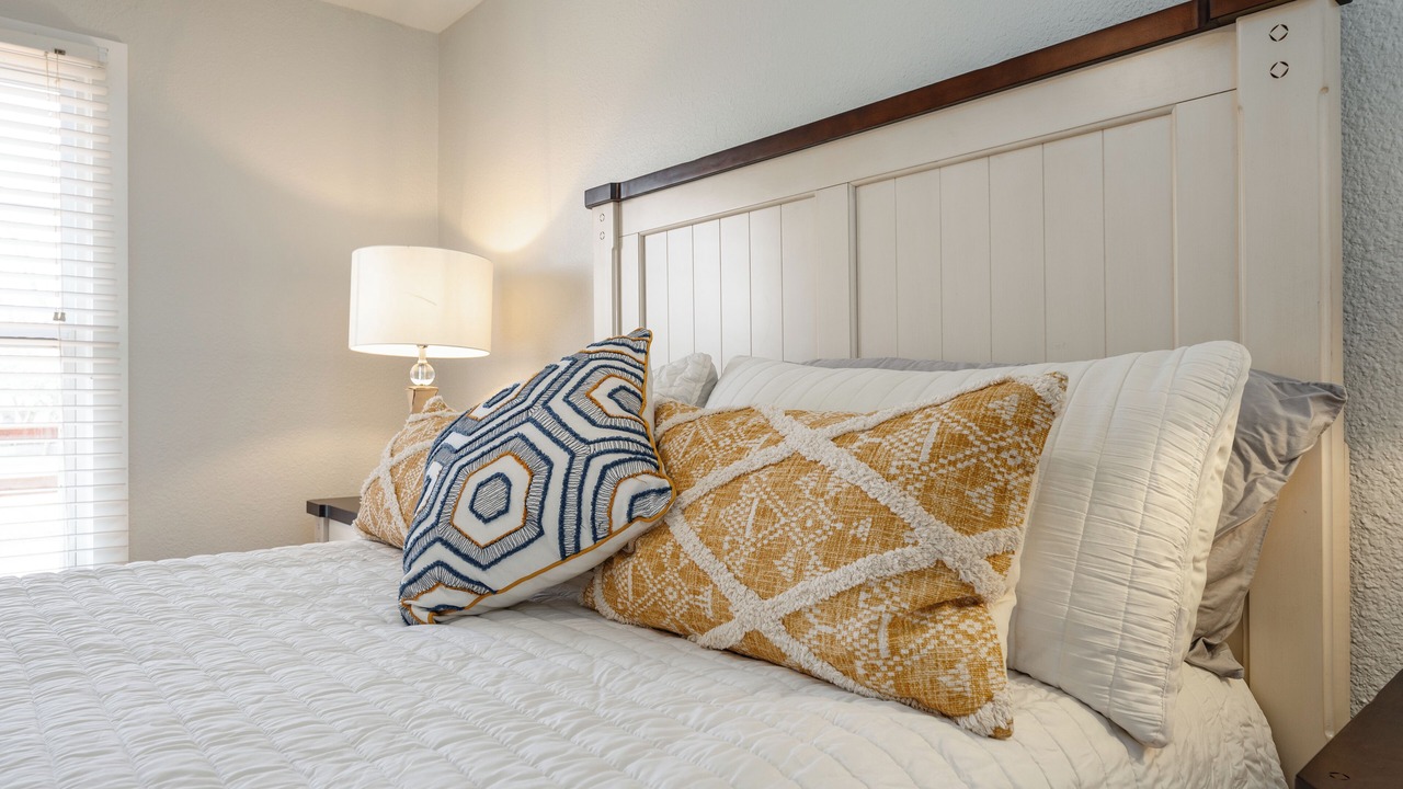 Photo of Bedroom in Sulphur Springs