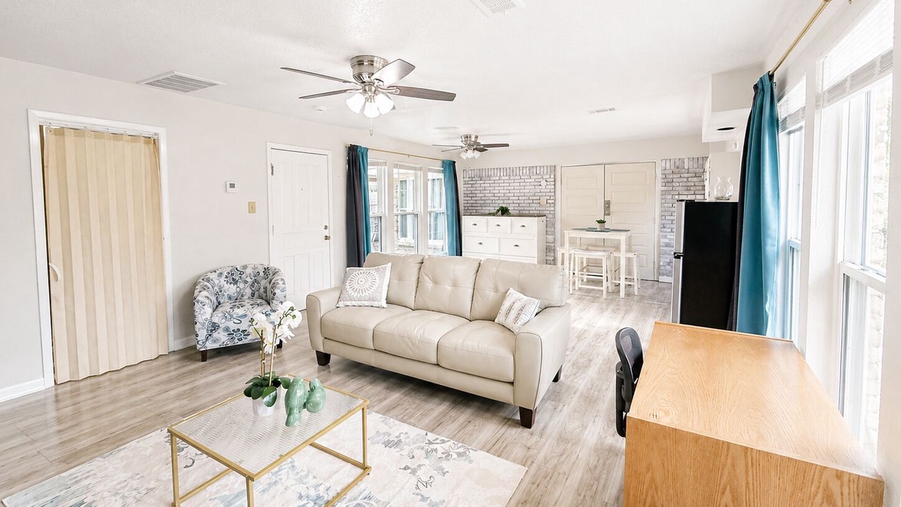 Photo of Livingroom in Central Southwest