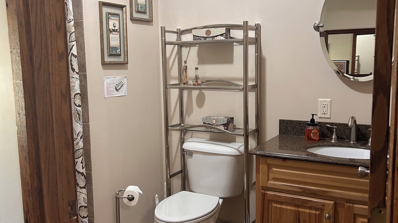 Photo of Bathroom in Confluence