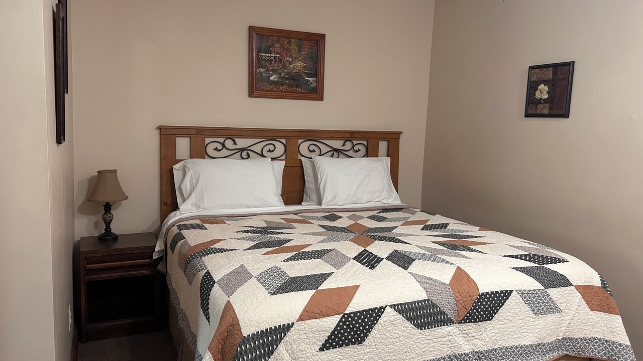 Photo of Bedroom in Confluence