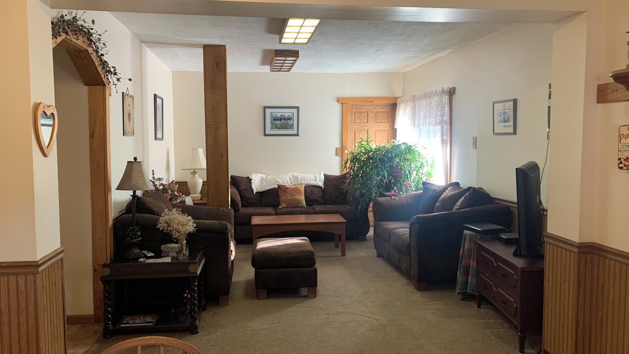 Photo of Livingroom in Confluence