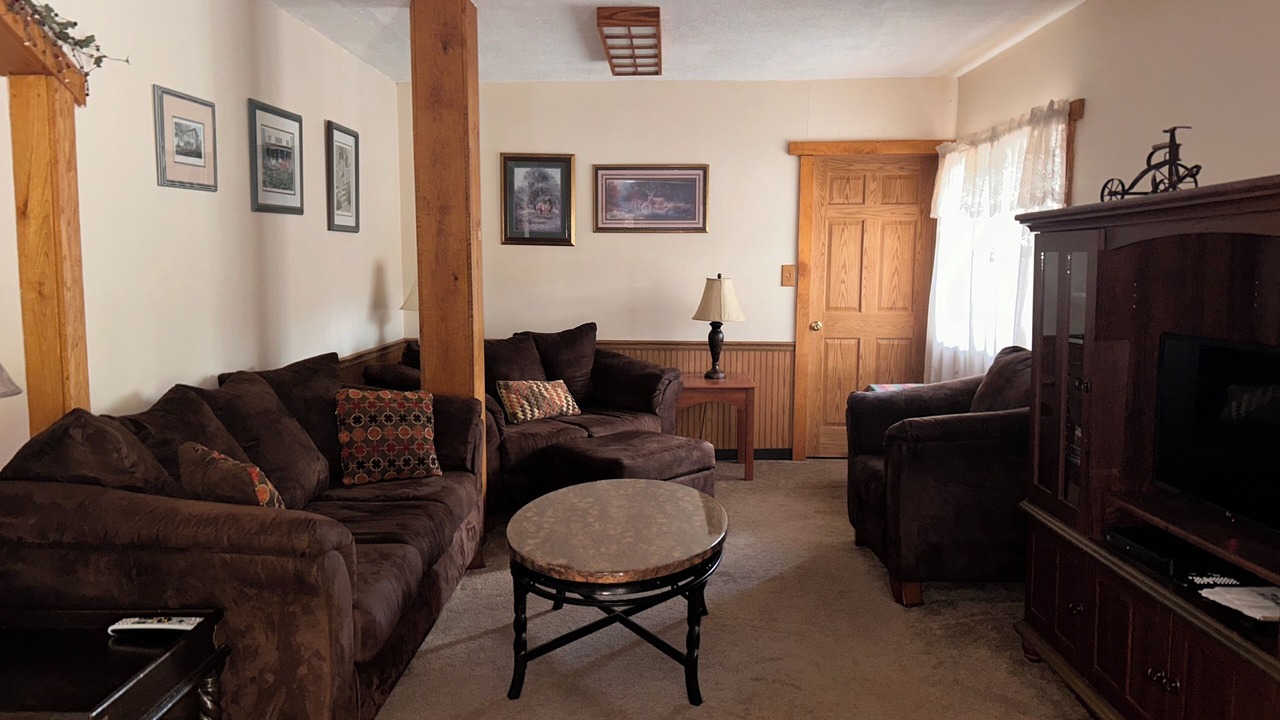Photo of Livingroom in Confluence