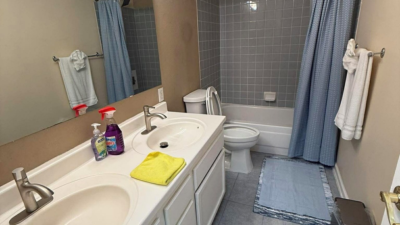 Photo of Bathroom in Lakeland North
