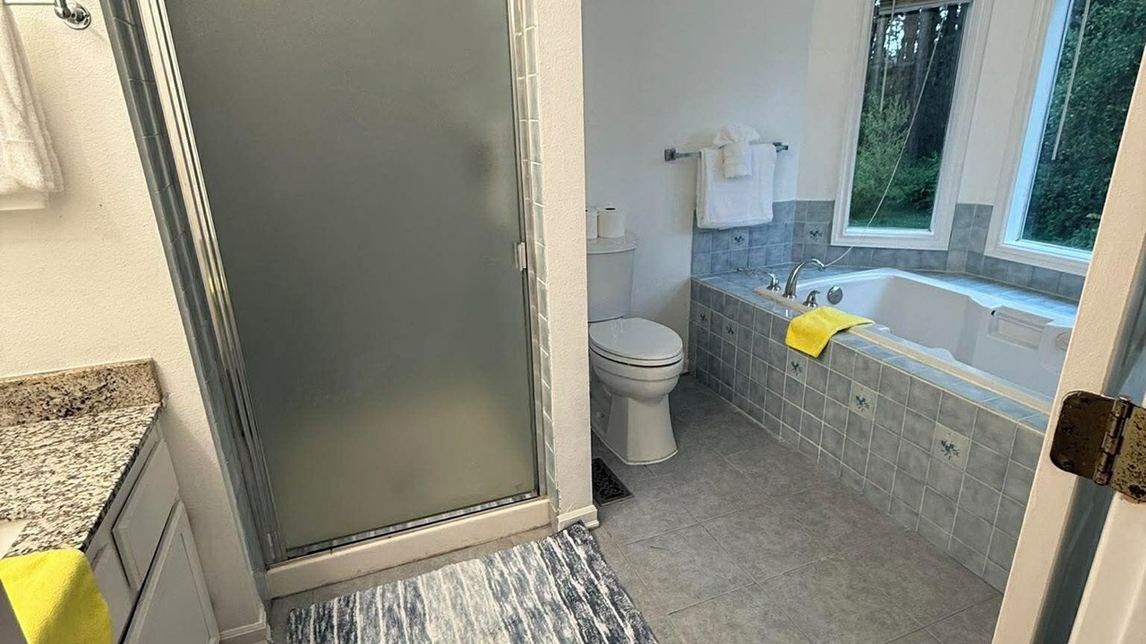 Photo of Bathroom in Lakeland North