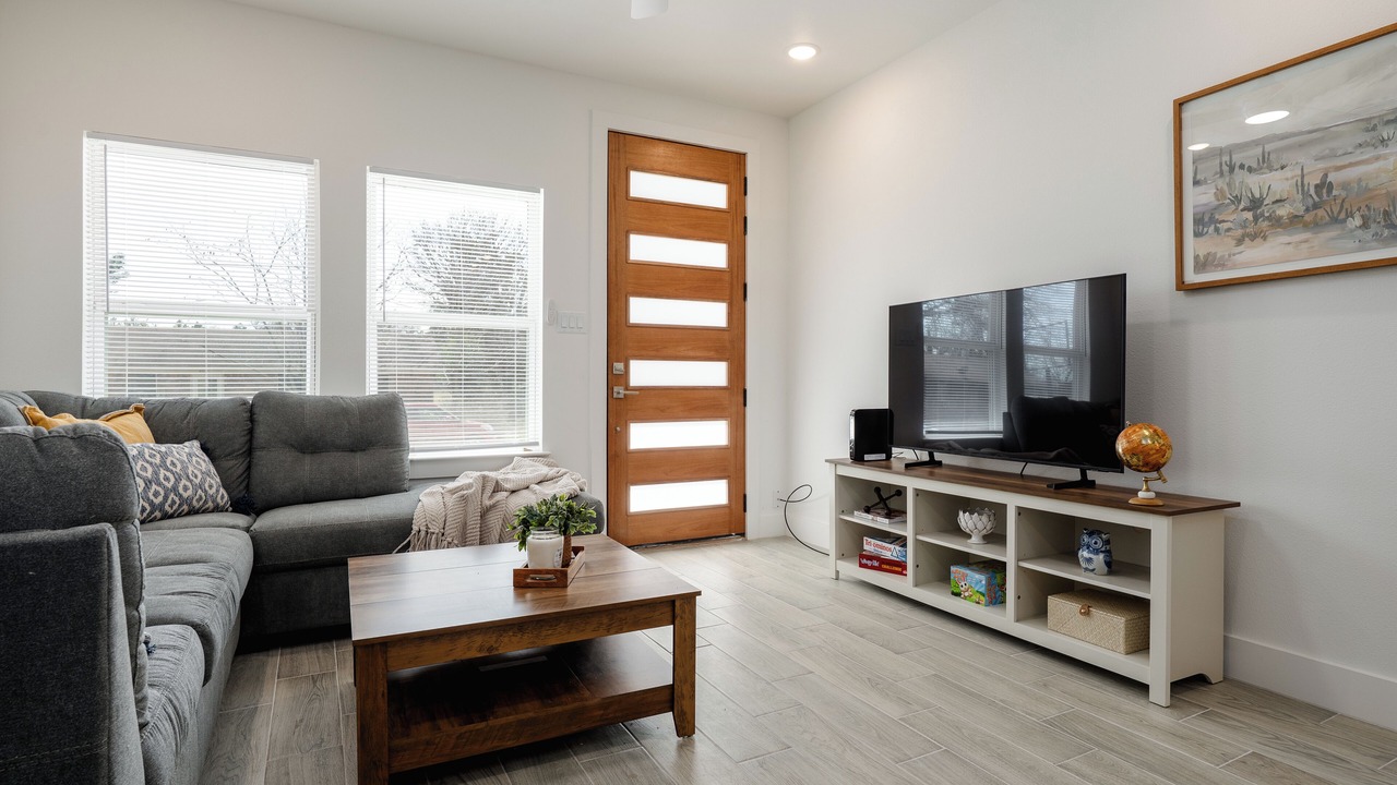 Photo of Livingroom in Sulphur Springs