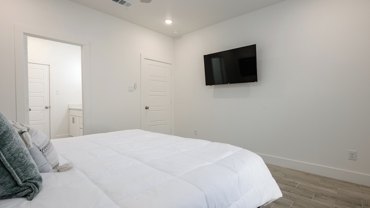 Photo of Bedroom in Sulphur Springs