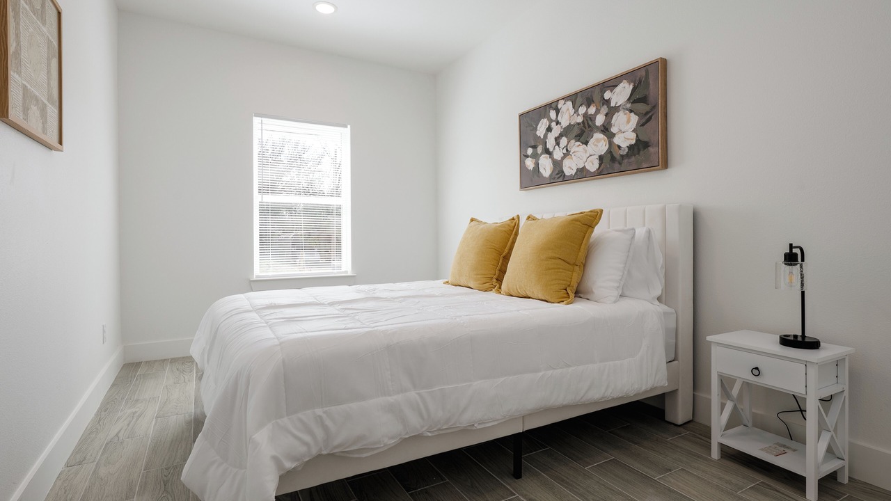 Photo of Bedroom in Sulphur Springs