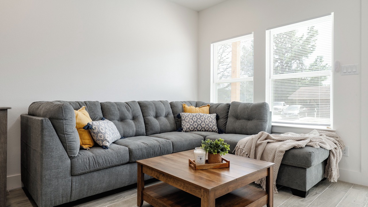 Photo of Livingroom in Sulphur Springs