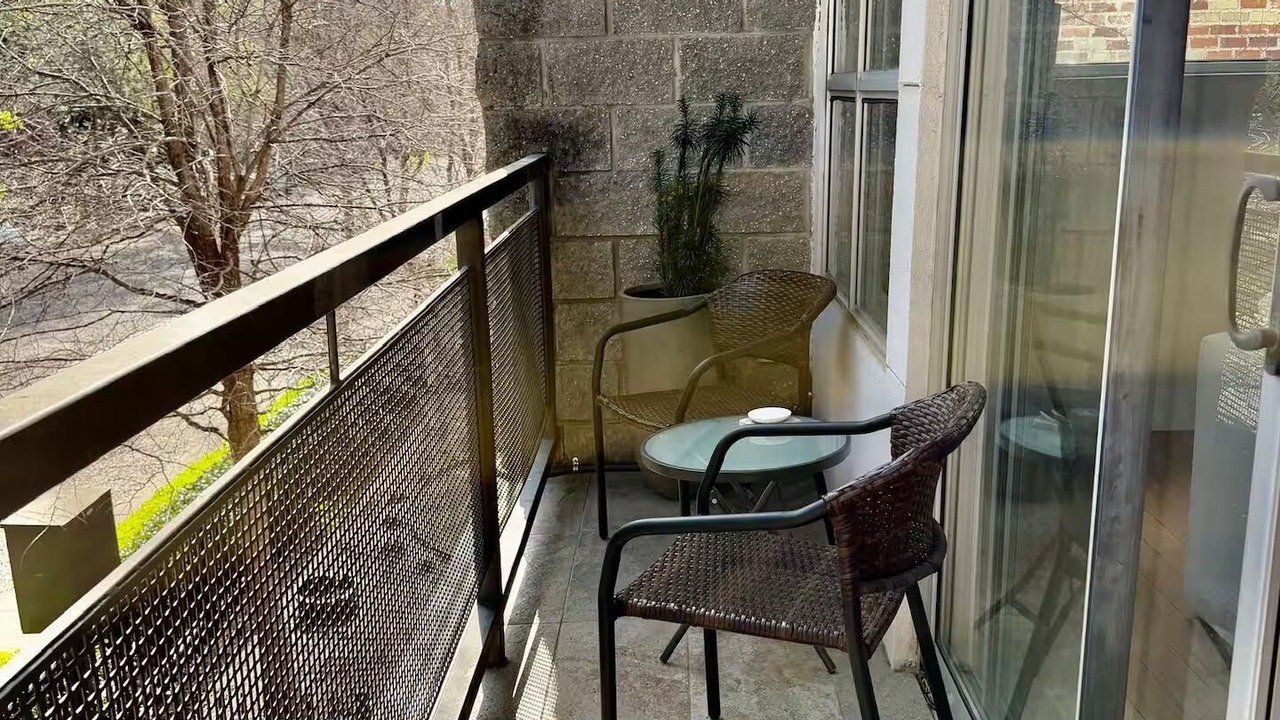 Photo of Outdoor in Oak Lawn