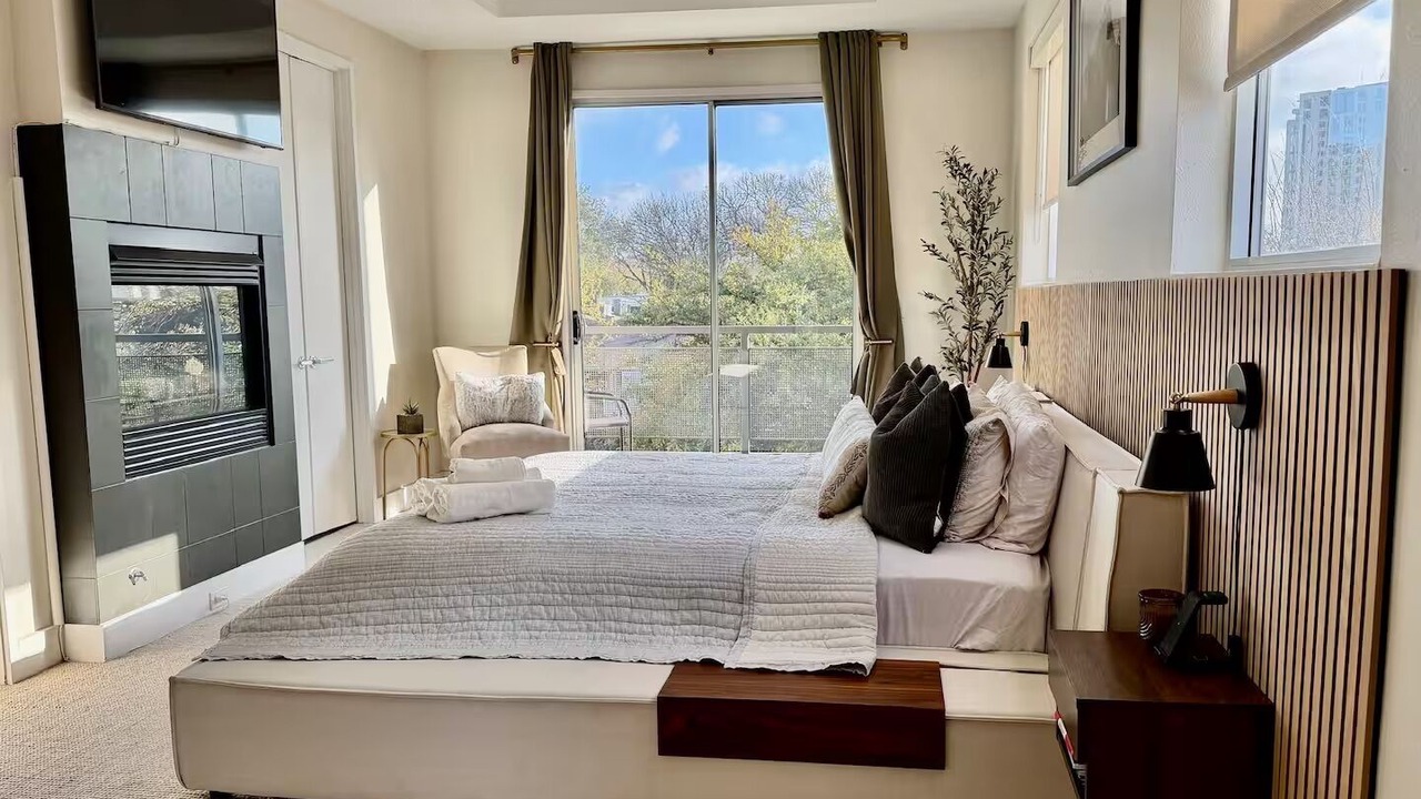 Photo of Bedroom in Oak Lawn
