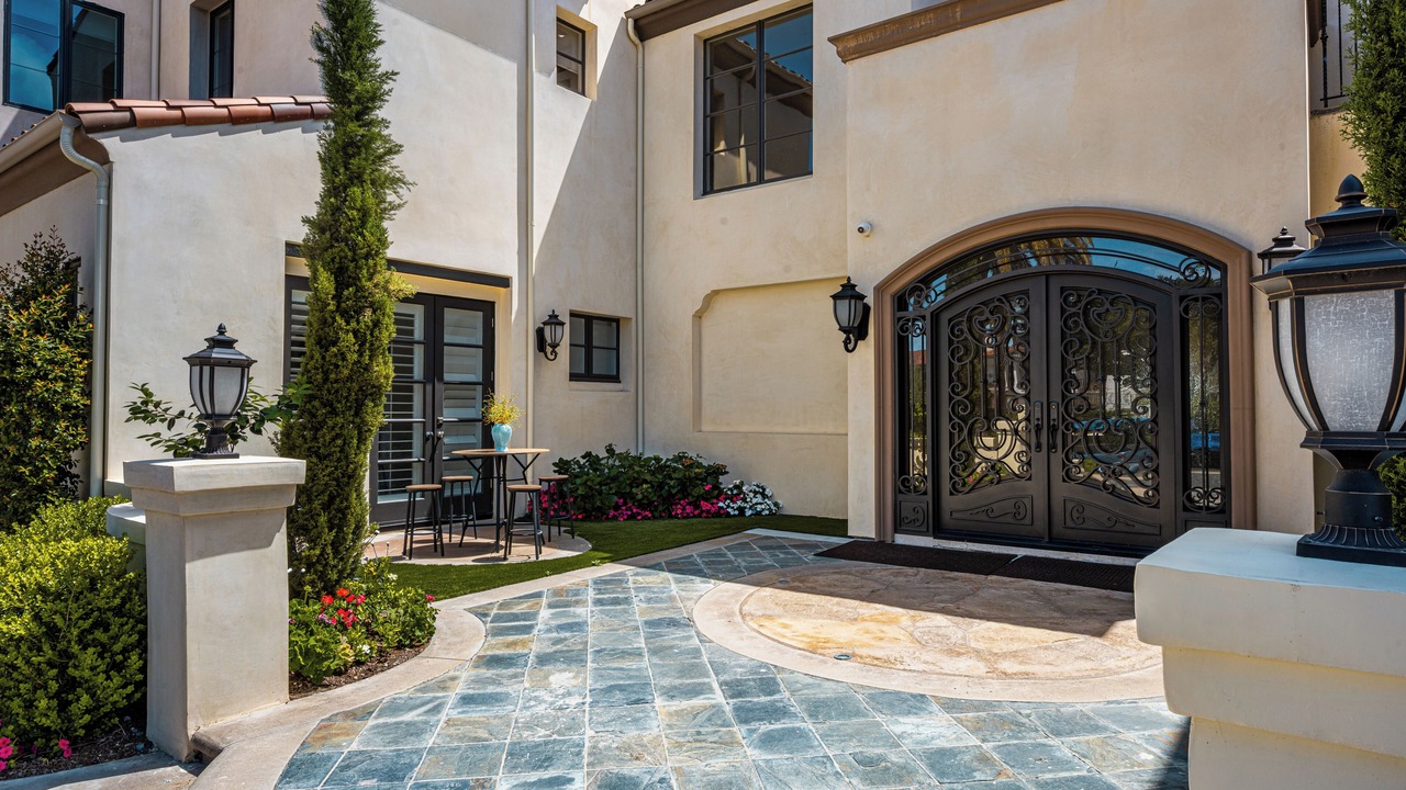 Photo of Patio Balcony in Newport Coast