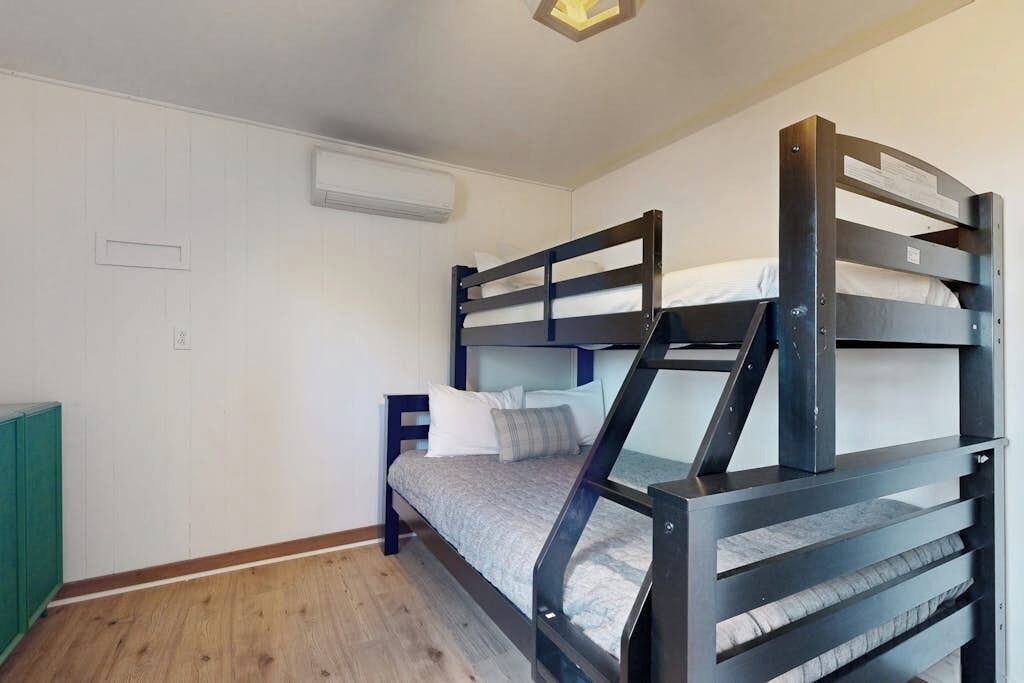Photo of Bedroom in Cushing