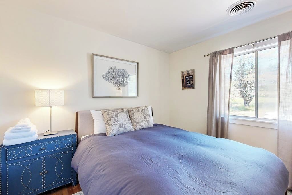Photo of Bedroom in Cushing