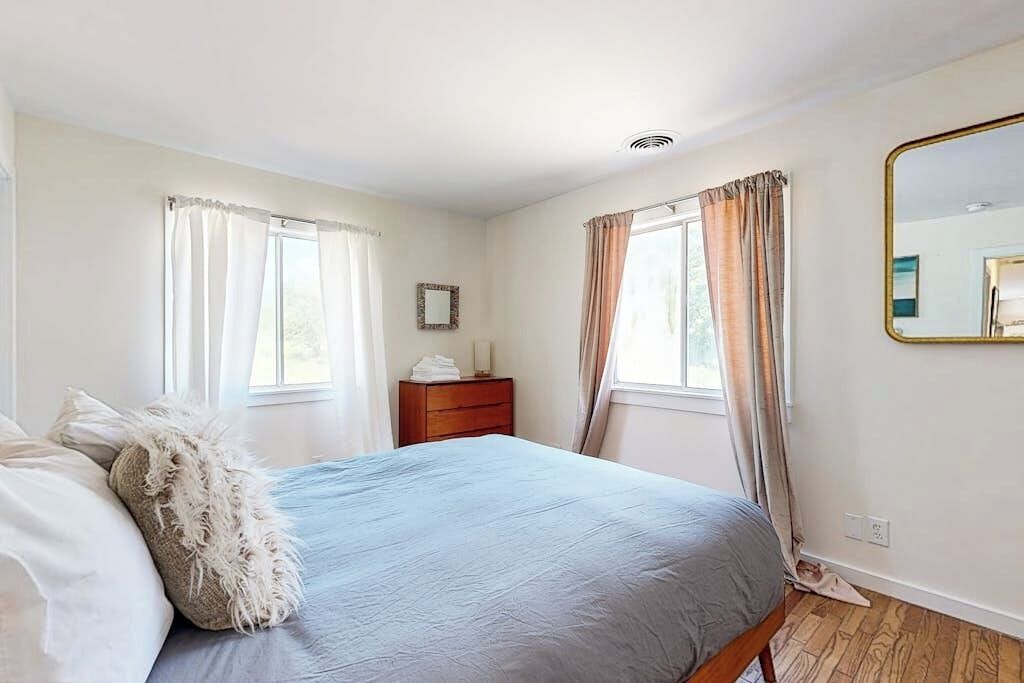 Photo of Bedroom in Cushing