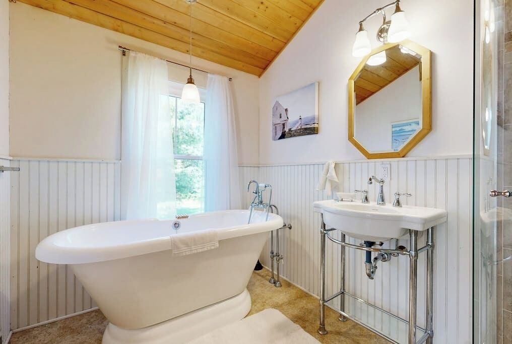 Photo of Bathroom in East Sullivan