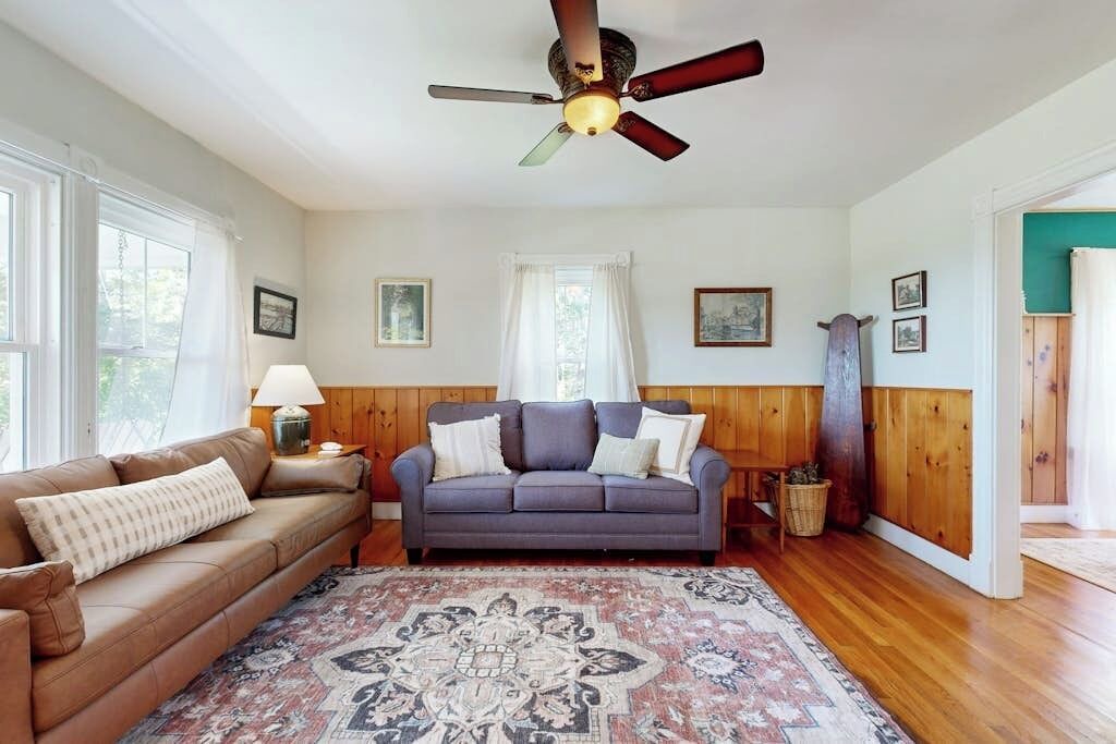 Photo of Livingroom in East Sullivan