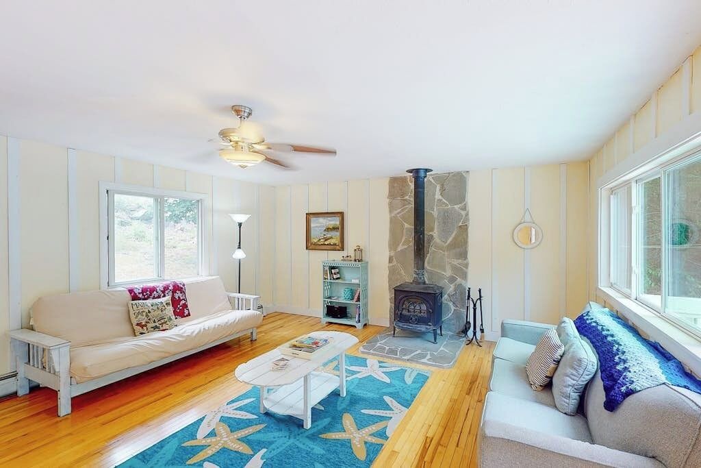 Photo of Livingroom in Somesville