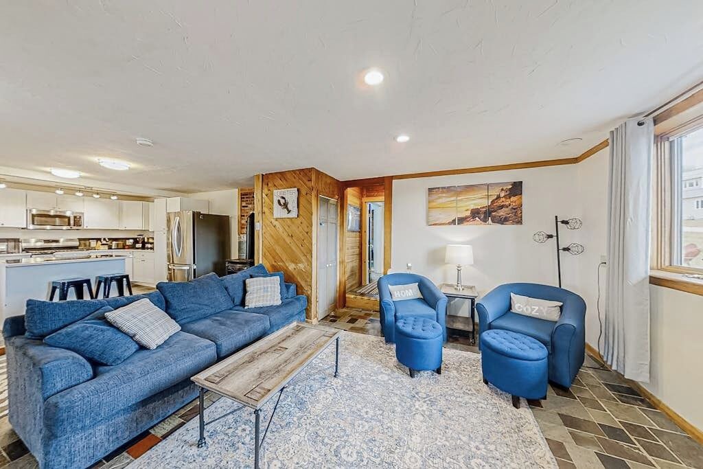 Photo of Livingroom in Lamoine