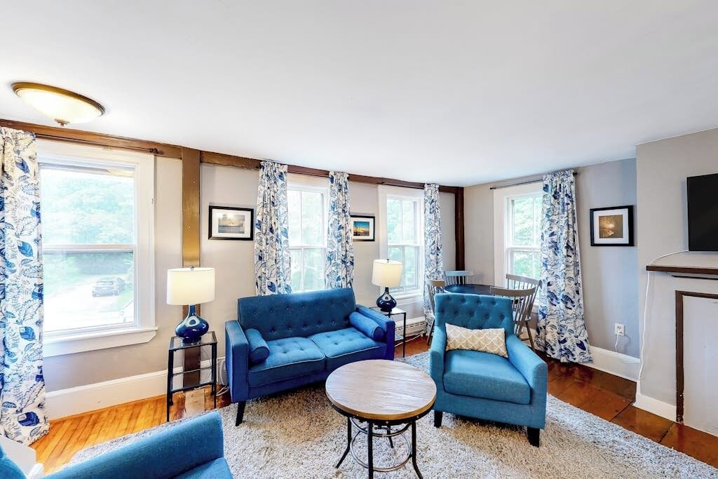 Photo of Livingroom in Castine
