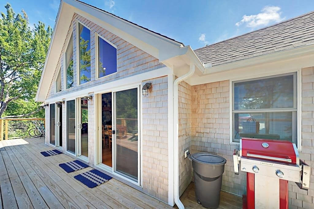 Photo of Patio Balcony in Lamoine Beach