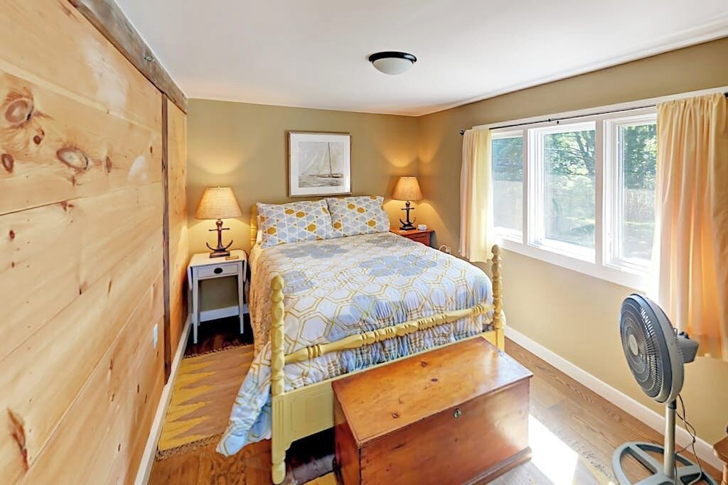 Photo of Bedroom in Lamoine Beach