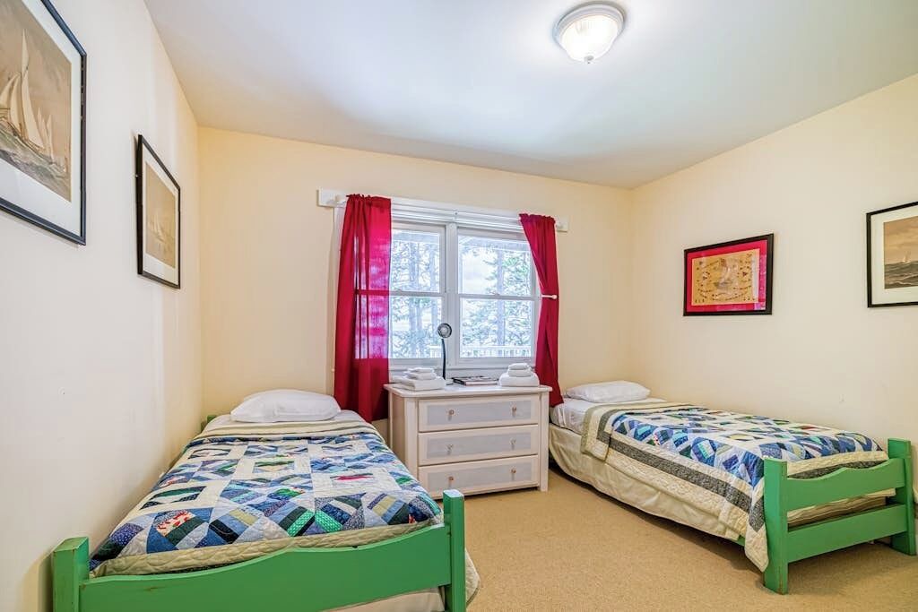 Photo of Bedroom in Seal Cove