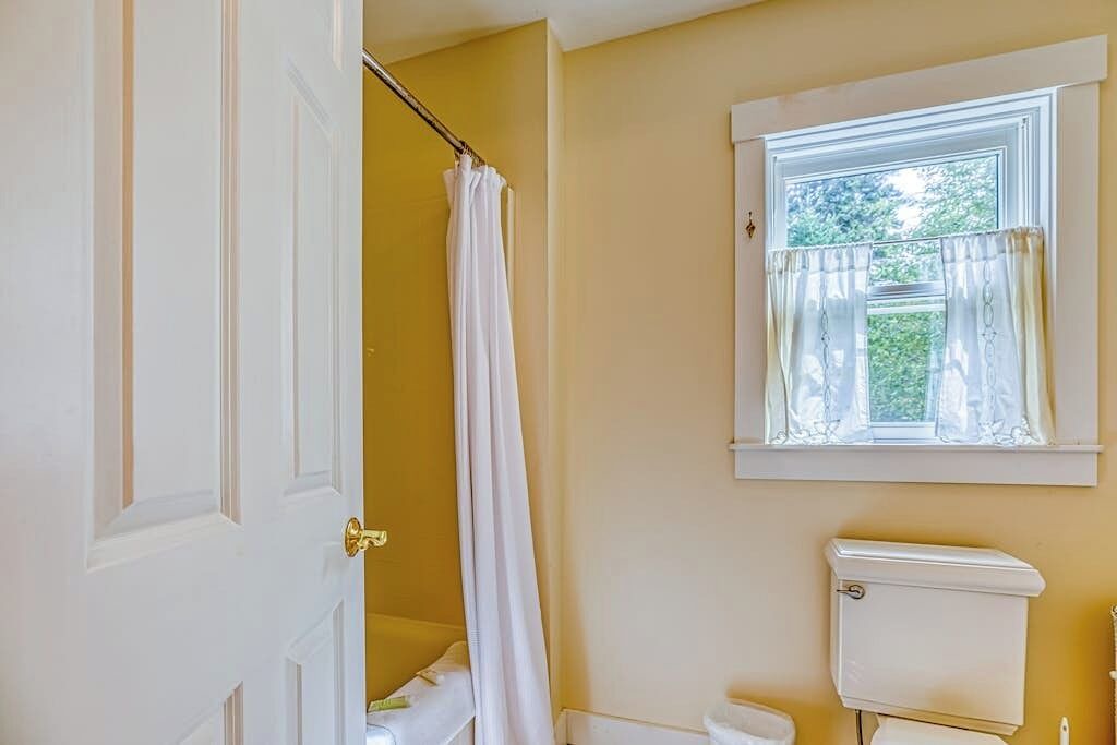 Photo of Bathroom in Seal Cove