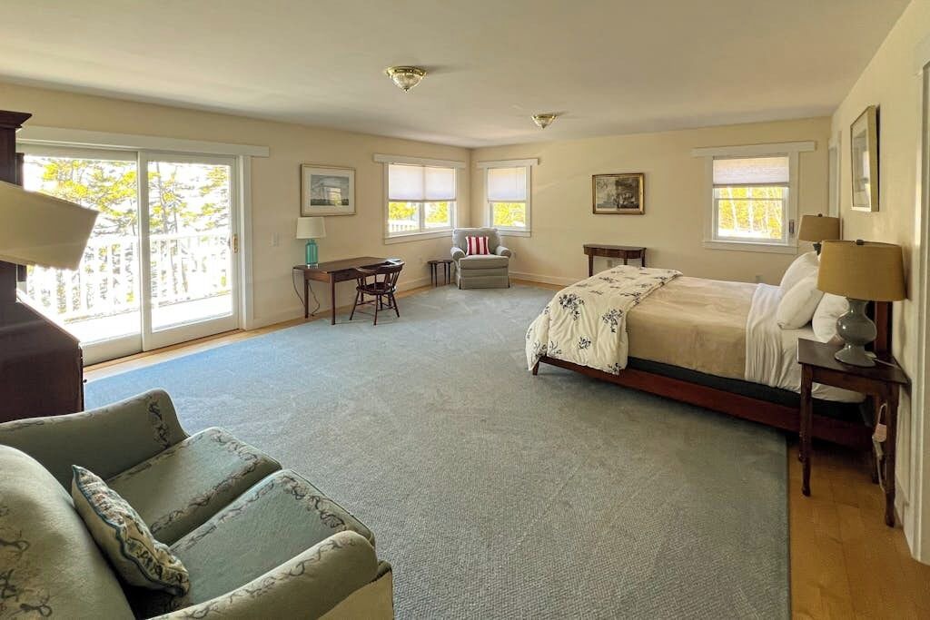 Photo of Bedroom in Seal Cove