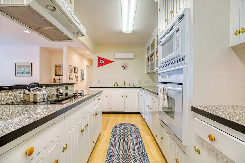 Photo of Kitchen in Seal Cove