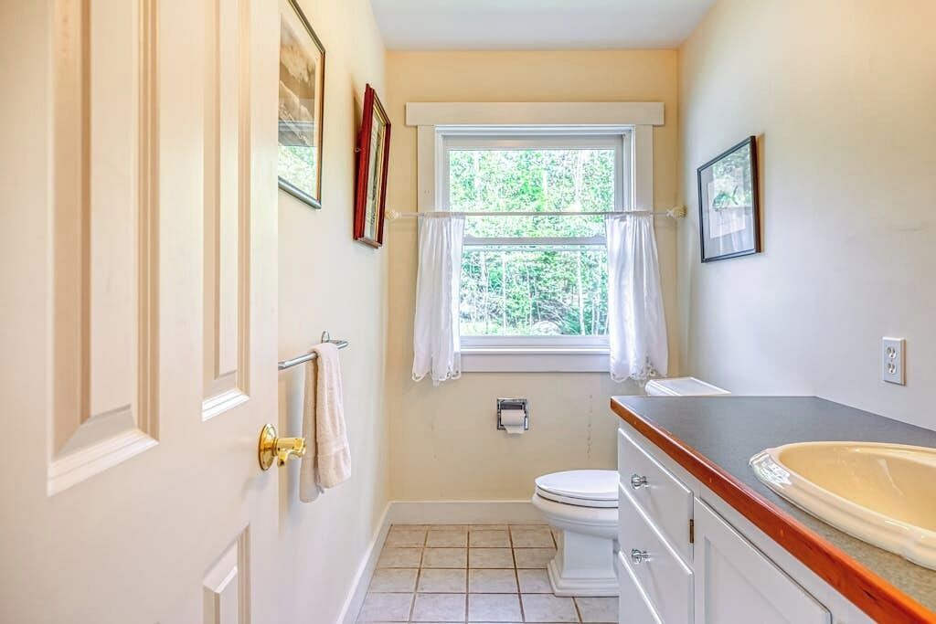 Photo of Bathroom in Seal Cove
