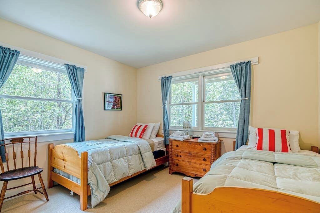 Photo of Bedroom in Seal Cove