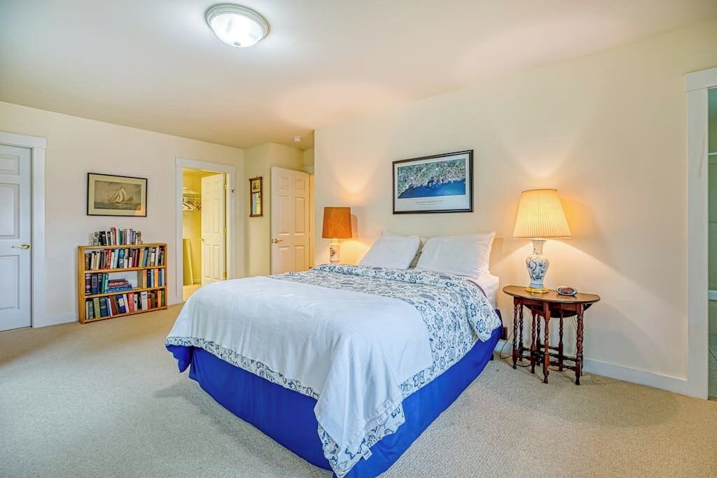Photo of Bedroom in Seal Cove