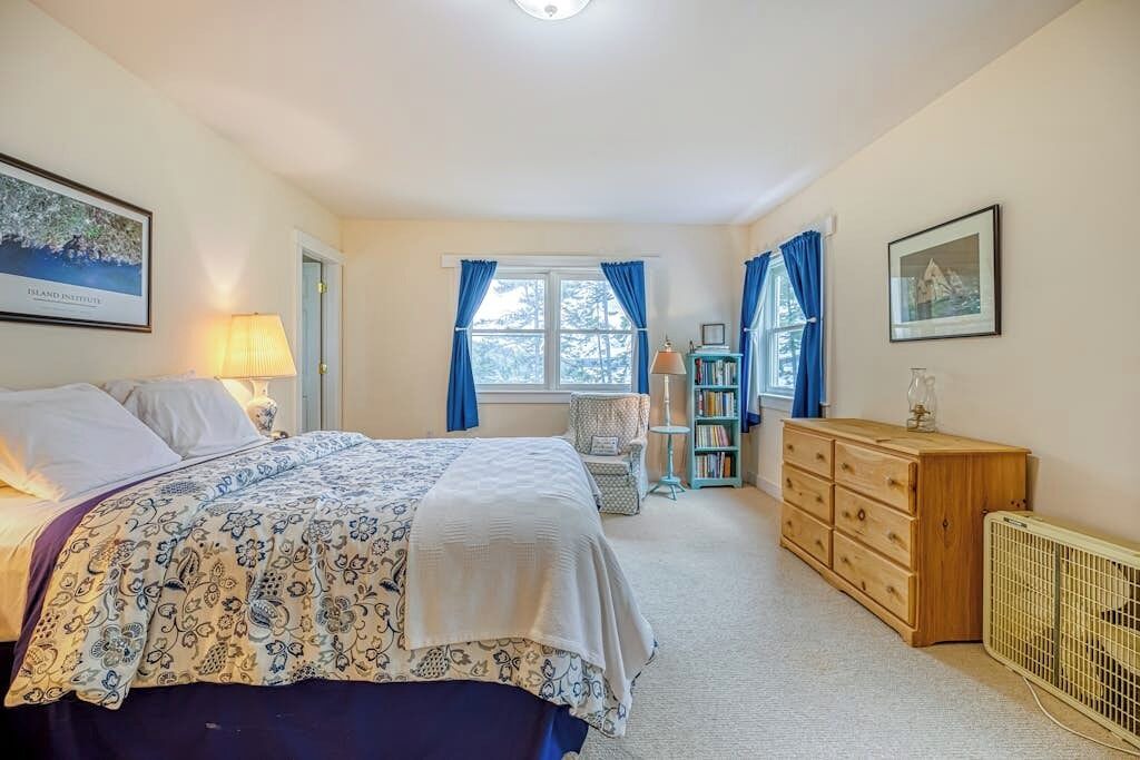 Photo of Bedroom in Seal Cove