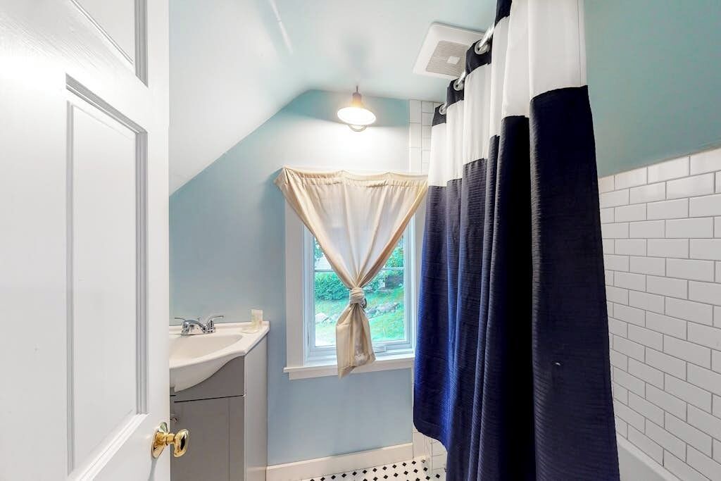 Photo of Bathroom in Castine