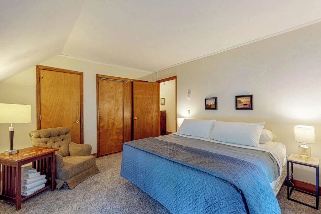 Photo of Bedroom in Castine