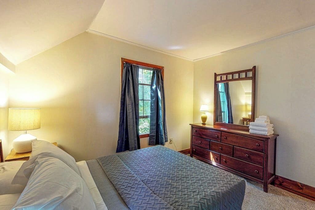 Photo of Bedroom in Castine