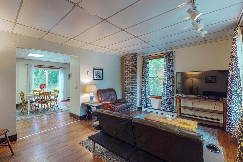 Photo of Livingroom in Castine
