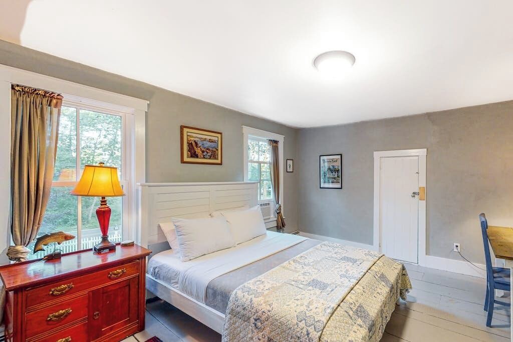 Photo of Bedroom in Penobscot