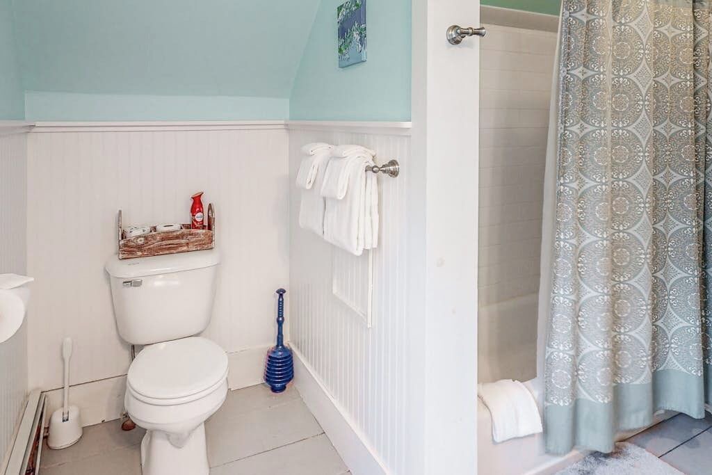 Photo of Bathroom in Penobscot