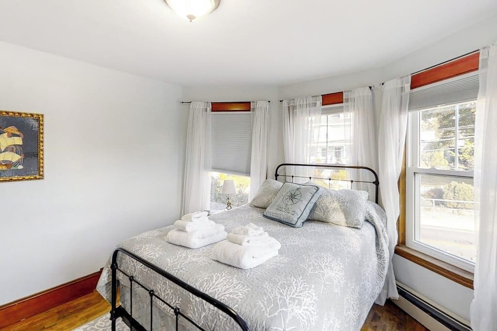 Photo of Bedroom in Boothbay Harbor