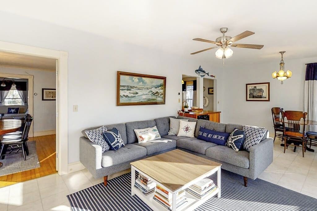 Photo of Livingroom in Boothbay Harbor