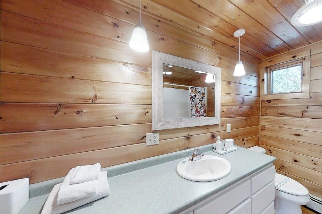 Photo of Bathroom in Boothbay Harbor