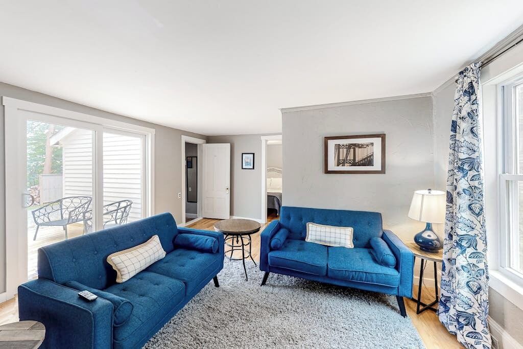 Photo of Livingroom in Castine