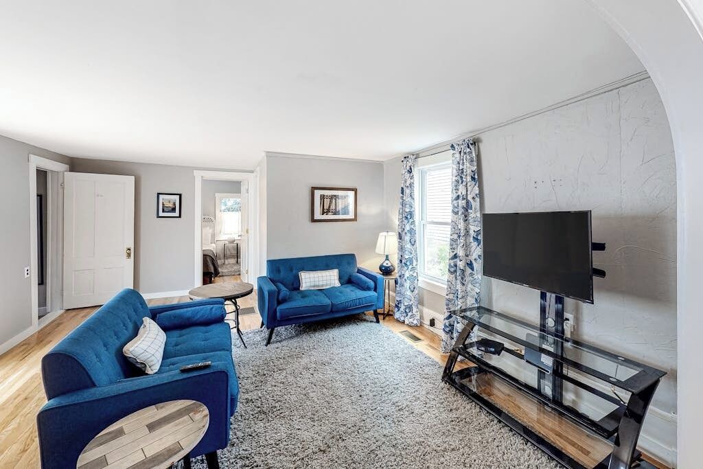 Photo of Livingroom in Castine