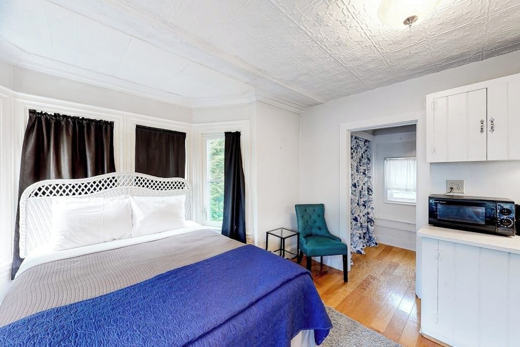 Photo of Bedroom in Castine