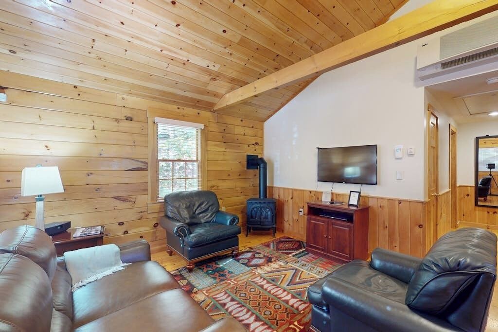Photo of Livingroom in Northport